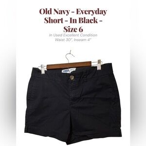 Old Navy Everyday Black Bermuda Shorts Size 6 Classic Casual #1